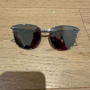 Le Specs silver reflective sunglasses with case